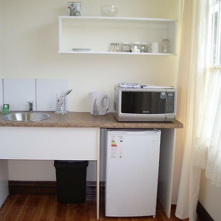 Dee'S Bnb Pretoria Luaran gambar