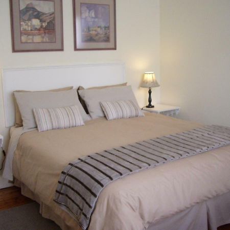 Dee'S Bnb Pretoria Luaran gambar