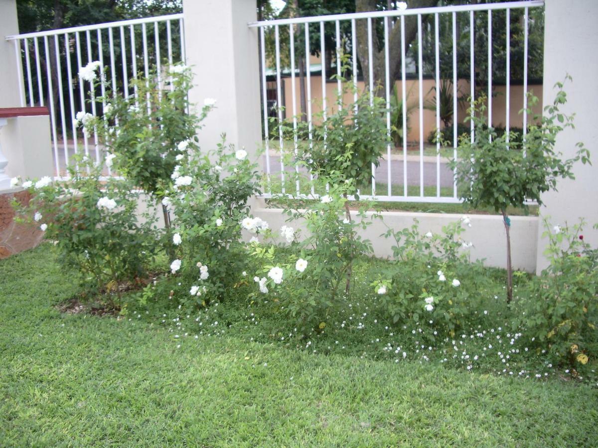 Dee'S Bnb Pretoria Luaran gambar