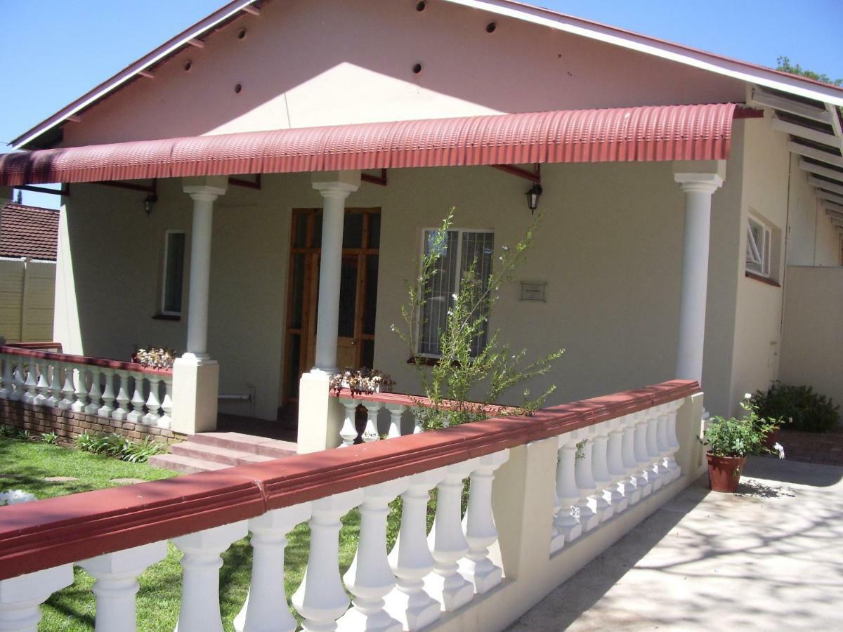 Dee'S Bnb Pretoria Luaran gambar